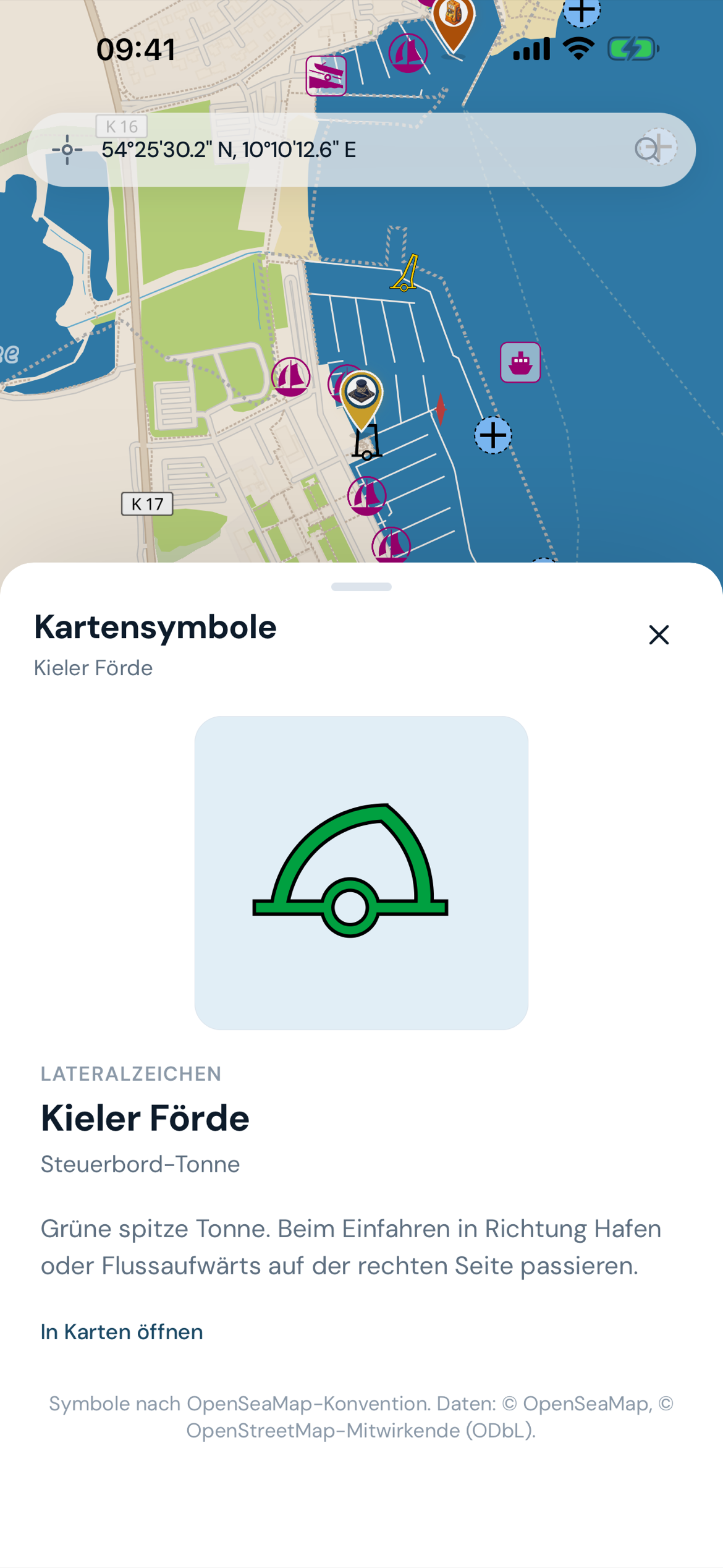 Seekarte der Kieler Förde mit Fahrwasser-Tonnen und Hafensymbolen, darunter eine Detailansicht für ein grünes Lateralzeichen (Steuerbord-Tonne) mit Erklärung.